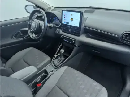 Photo 16 Toyota Yaris Gén. IV Ph1 NG Design 5