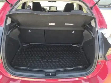 Photo 9 Toyota Yaris Hybrid Design 1.5 116 ch