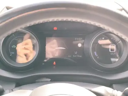 Photo 24 Toyota Yaris Hybrid Design 1.5 116 ch