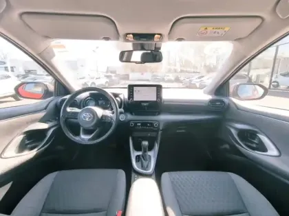 Photo 10 Toyota Yaris Hybrid Design 1.5 116 ch