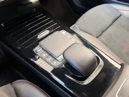 Photo 12 Mercedes Classe A Gén. IV (W177) Ph1 AMG Line 5