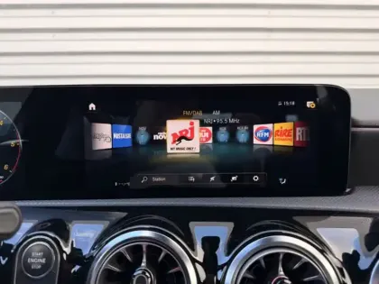 Photo 14 Mercedes Classe A Gén. IV (W177) Ph1 AMG Line 5