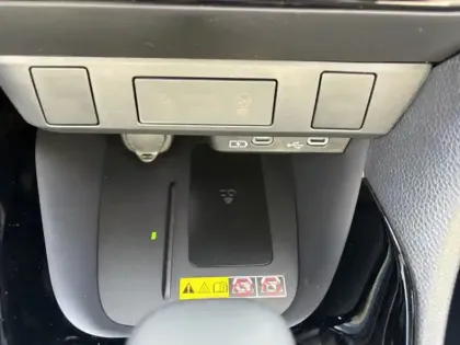 Photo 15 Toyota Yaris Hybride 116h Design PAC