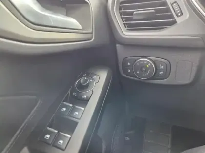 Photo 21 Ford Focus Gén. IV Ph2 Titanium X Business 5