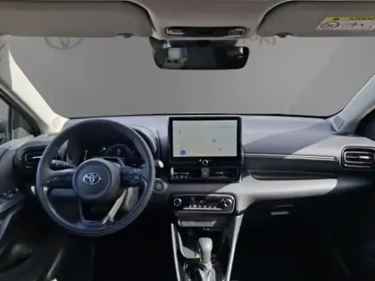 Photo 10 Toyota Yaris Hybride 116h Design PAC