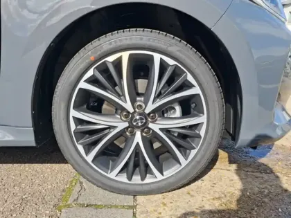 Photo 8 Toyota Yaris Hybride 116h Design PAC