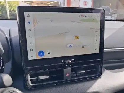 Photo 11 Toyota Yaris Hybride 116h Design PAC