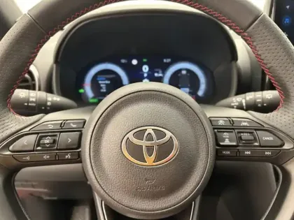 Photo 25 Toyota Yaris Hybride 1.5 HYBRID 130 GR SPORT