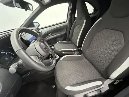 Photo 17 Toyota Aygo 1.0 VVT-i 72 Design