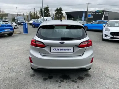 Photo 18 Ford Fiesta Gén. V Ph2 Titanium Business 5