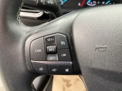 Photo 8 Ford Fiesta Gén. V Ph2 Titanium Business 5