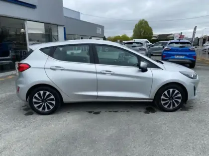 Photo 17 Ford Fiesta Gén. V Ph2 Titanium Business 5