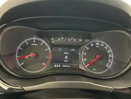 Photo 16 Opel Corsa 1.4 Turbo 100ch Black Edition 5p