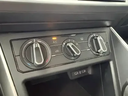 Photo 17 Volkswagen Polo Gén. VI Ph2 Life 5