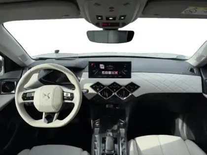 Photo 11 DS DS 3 Gén. I Ph1 La Première E-TENSE 5