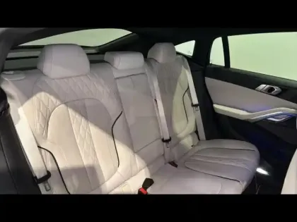 Photo 6 BMW X6 Gén. III (G06) Ph1 M Performance 5