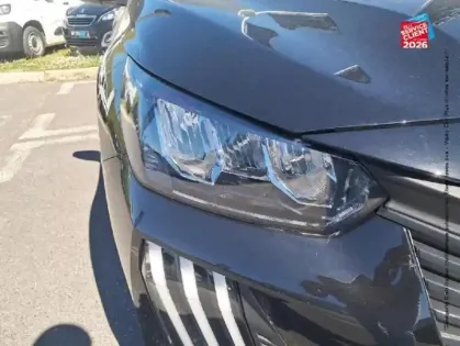 Photo 12 Peugeot 208  e- 136ch Active