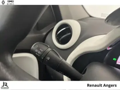 Photo 13 Renault Twingo Gén. III (C07) Ph2 Zen 5