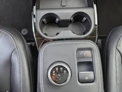 Photo 13 Ford Mustang  Mach-E 269ch Standard Range 72,6kWh Mach-E Propulsion