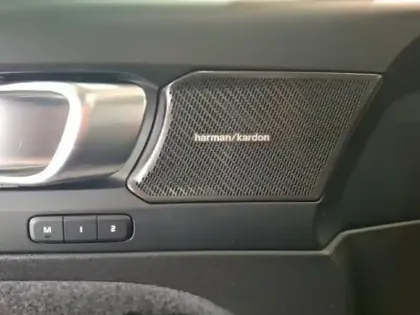 Photo 14 Volvo XC40  B3 163ch Lounge Edition DCT 7