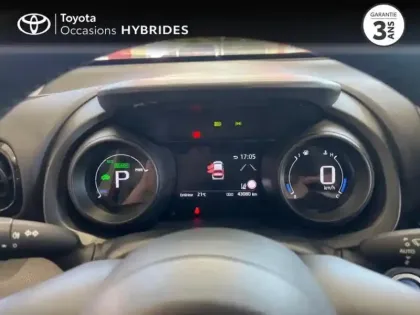 Photo 13 Toyota Yaris Gén. I Ph1 Dynamic 5