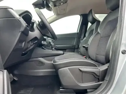 Photo 8 Renault Captur Gén. II (HJB) Ph1 Intens 5