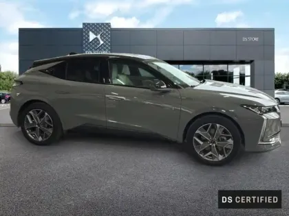 Photo 5 DS DS 4  E-TENSE 225ch Esprit Voyage