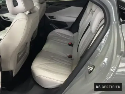 Photo 11 DS DS 4  E-TENSE 225ch Esprit Voyage