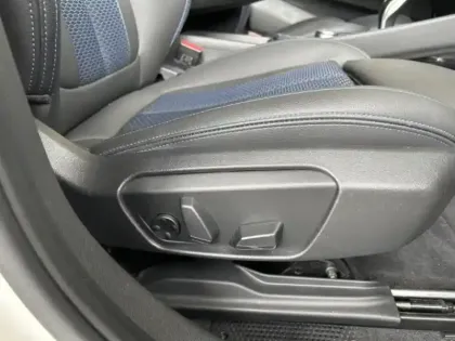 Photo 13 BMW X2  sDrive18iA 136ch M Sport X DKG7