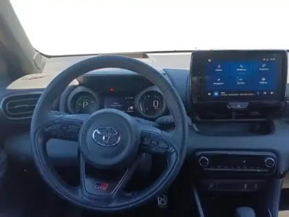 Photo 11 Toyota Yaris  116h GR Sport 5p MY22