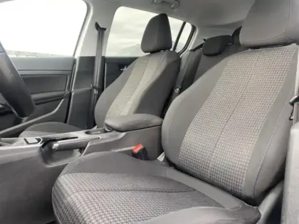 Photo 10 Peugeot 308 Gén. II Ph2 Style 5