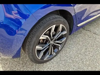 Photo 12 Renault Clio Gén. V (BJA) Ph1 Intens 5