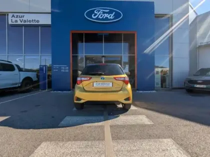 Photo 5 Toyota Yaris  100h Collection 5p