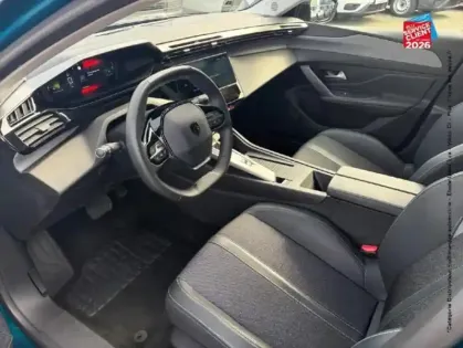 Photo 14 Peugeot 408  Hybrid 136ch Allure e-DCS6