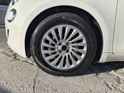 Photo 11 Fiat 500 Gén. II Ph1 Action 3