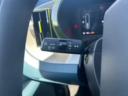 Photo 13 Fiat Panda Grande  1.2 Hybrid Turbo 110ch Icône eDCT6