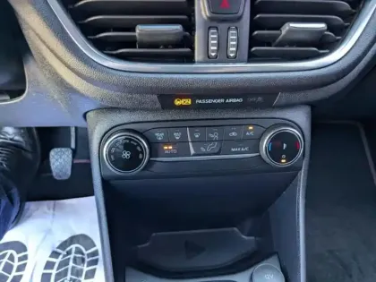 Photo 13 Ford Fiesta Gén. V Ph2 ST-Line X 5