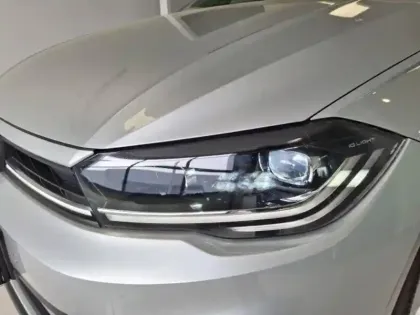 Photo 8 Volkswagen Polo Gén. VI Ph2 Style 5