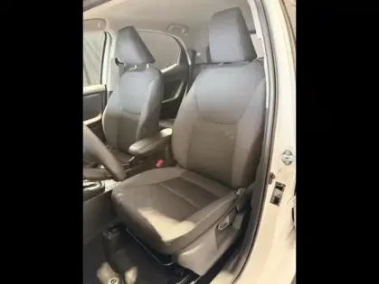 Photo 14 Toyota Yaris Gén. IV Ph1 NG Design 5