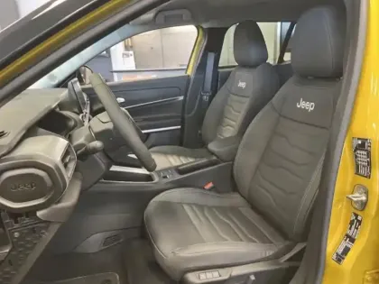 Photo 8 Jeep Avenger Gén. I Ph1 Summit 5