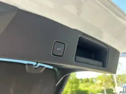 Photo 13 Ford Kuga  2.5 Duratec 180ch Hybrid FlexiFuel Active X Powershift