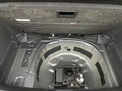 Photo 10 Volkswagen Polo Gén. VI Ph2 Evo R-Line Edition 5