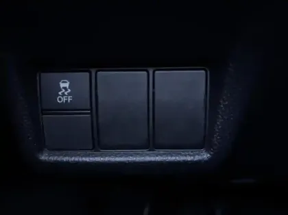 Photo 10 Honda Civic  2.0 i-MMD 184ch e:HEV Advance