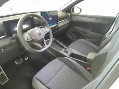 Photo 7 Volkswagen T-roc Gén. II Ph1 R-Line 5