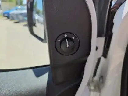 Photo 14 Fiat Doblo  Cargo 1.3 Multijet 95ch Pack Professional Trio Nav E6