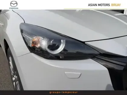 Photo 19 Mazda 2 Mazda  1.5 e-SKYACTIV G M Hybrid 90ch Exclusive-Line 03