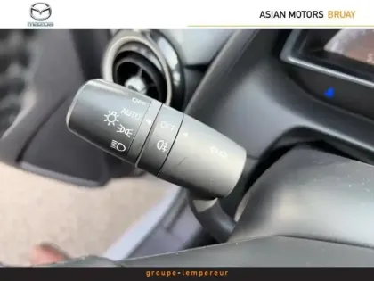 Photo 15 Mazda 2 Mazda  1.5 e-SKYACTIV G M Hybrid 90ch Exclusive-Line 03