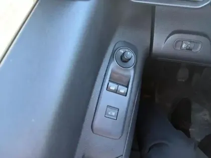 Photo 11 Citroën Berlingo Gén. III Ph1 Driver 3