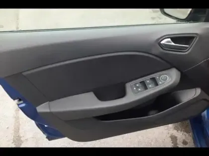 Photo 10 Renault Clio  1.0 TCe 100ch Evolution GPL