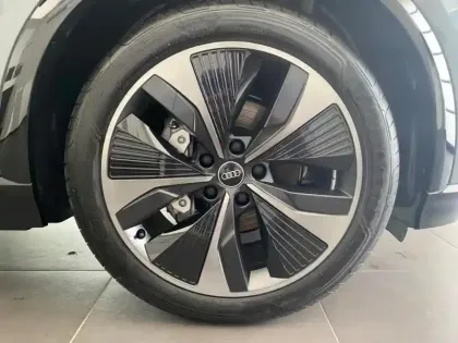 Photo 10 Audi Q6 Gén. I Ph1 S line 5